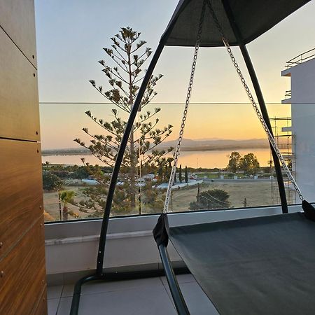 Majestic Sunset Salt Lake Views 300M From Beach Larnaca Luaran gambar