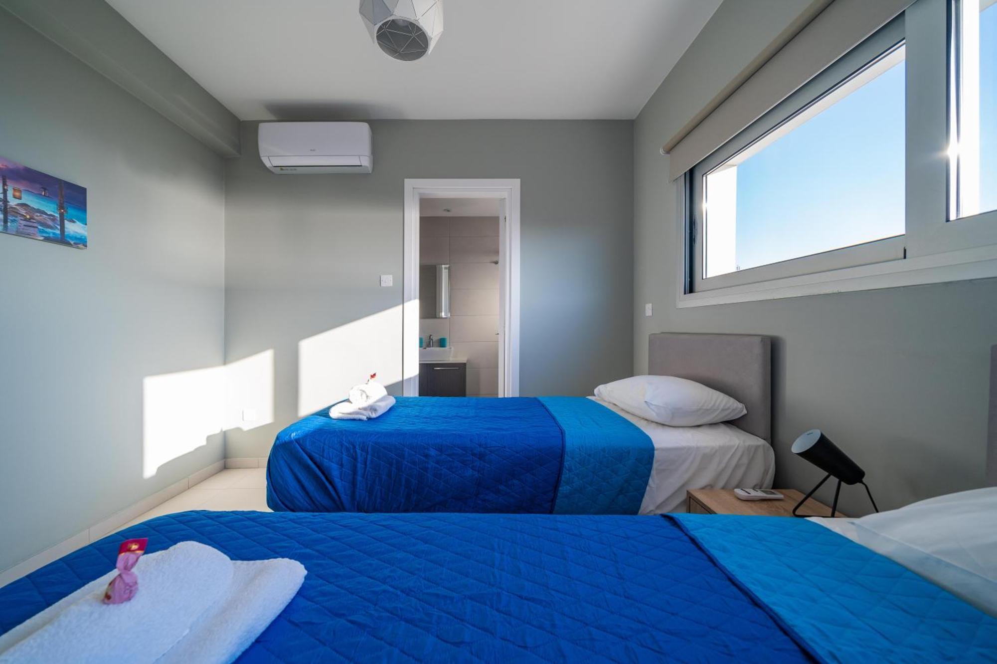Majestic Sunset Salt Lake Views 300M From Beach Larnaca Luaran gambar