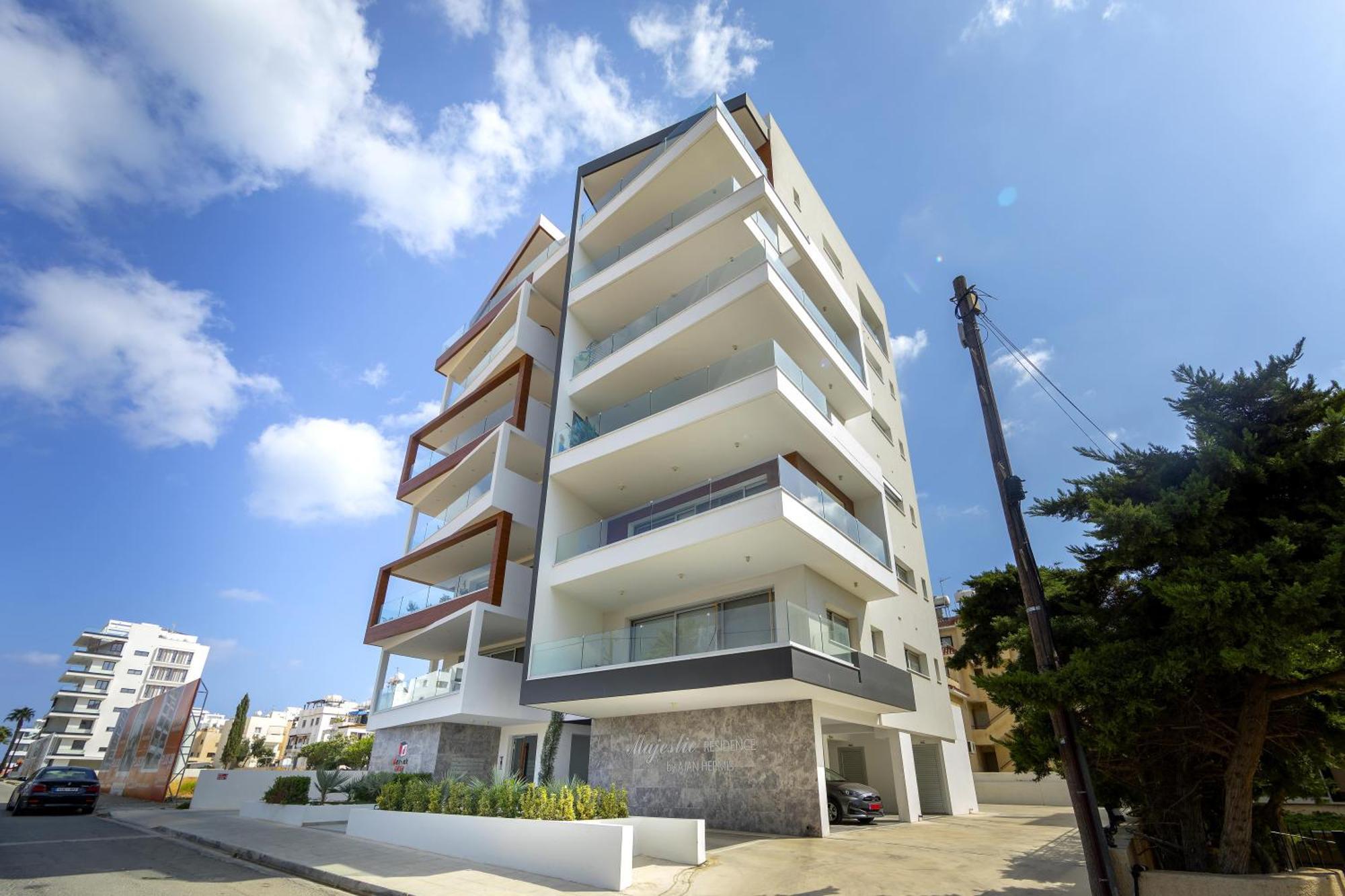 Majestic Sunset Salt Lake Views 300M From Beach Larnaca Luaran gambar