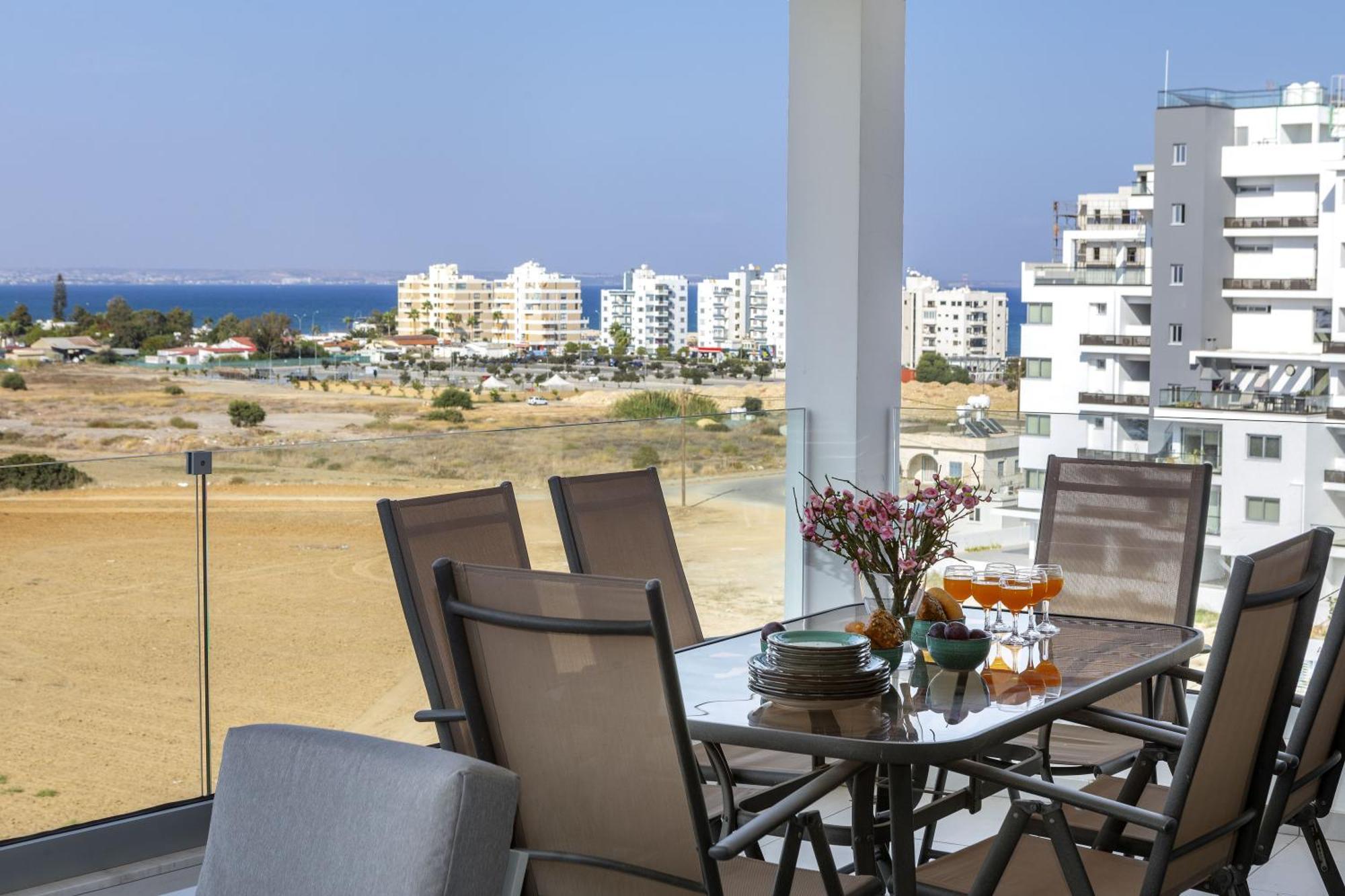 Majestic Sunset Salt Lake Views 300M From Beach Larnaca Luaran gambar