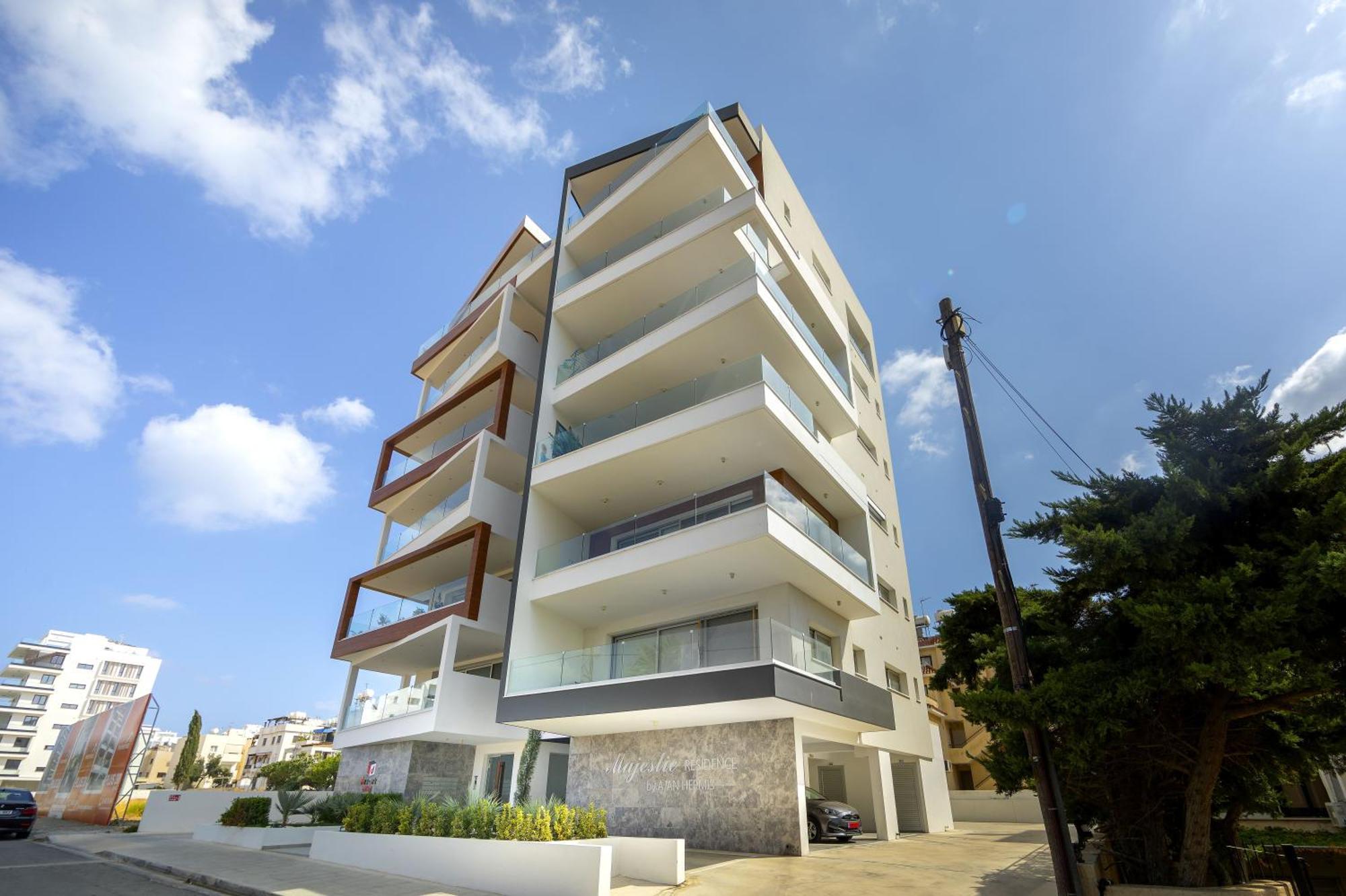 Majestic Sunset Salt Lake Views 300M From Beach Larnaca Luaran gambar